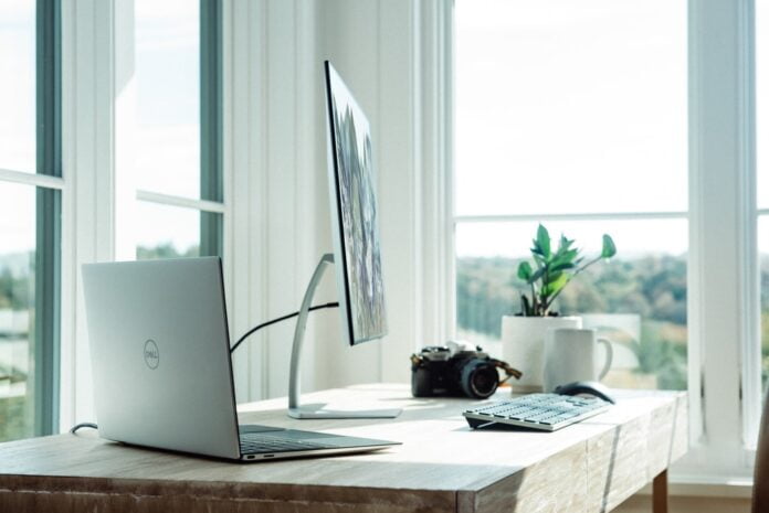 10 Best Desktop Computers for Personal and Professional Use