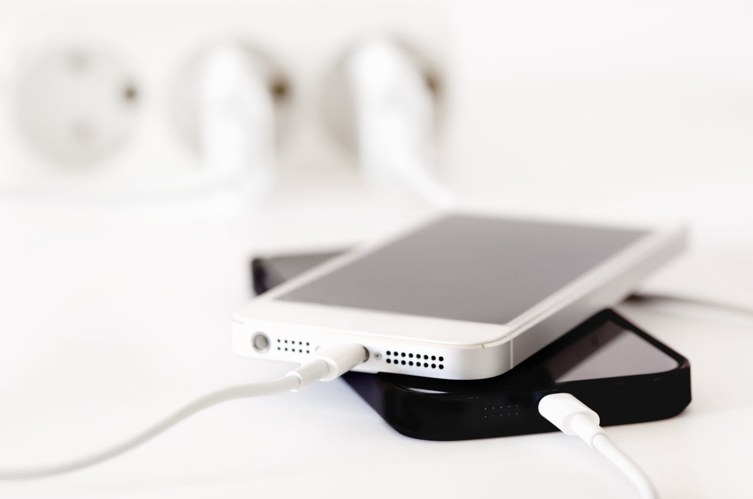 iphone battery dies fast